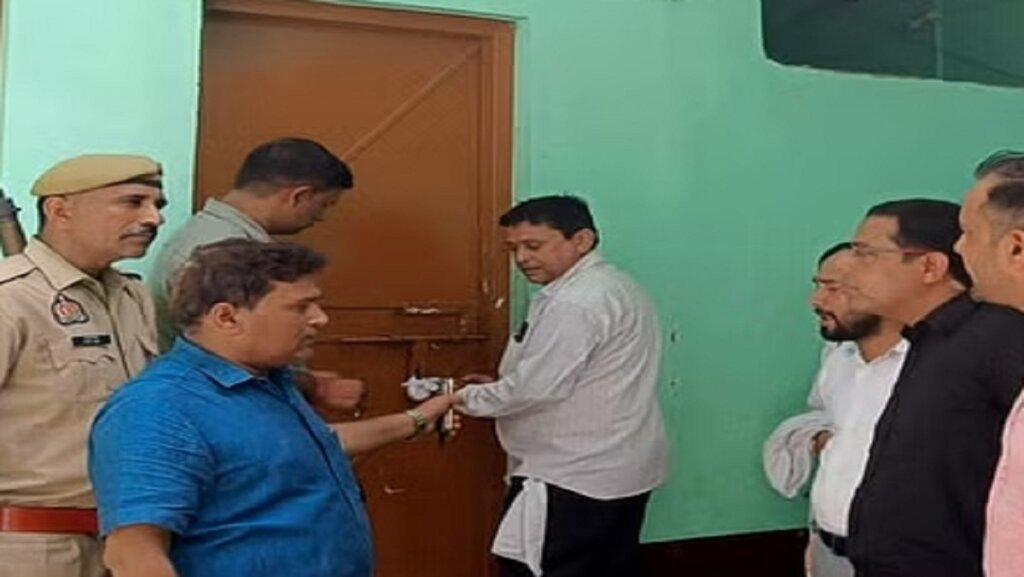 Bijnor : Student molested, Madrasa sealed, victim made video viral