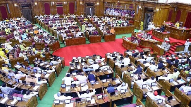 यूपी में विधायकों-मंत्रियों का वेतन बढ़ा, सीधे 67 हजार का फायदा और मंत्री को..