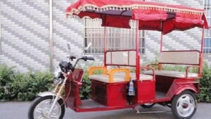 Innocent child dies hit by e-rickshaw in Banda