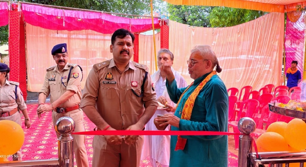 Banda SP inaugurated temple built in police station premises