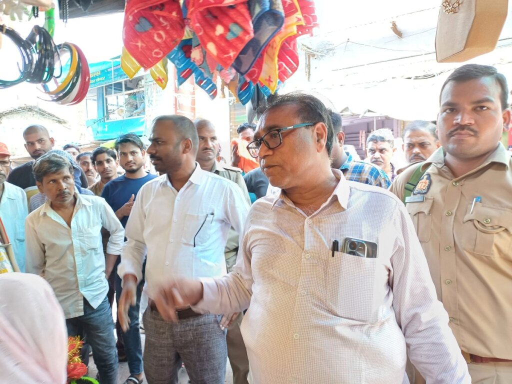 Administration took action against encroachment in Banda