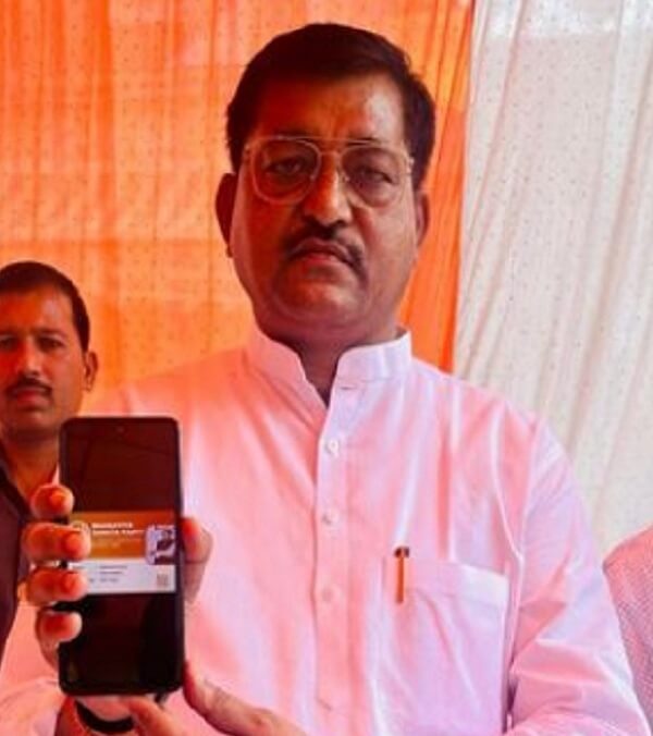 Minister RamkeshNishad launched membership campaign in Lalitpur