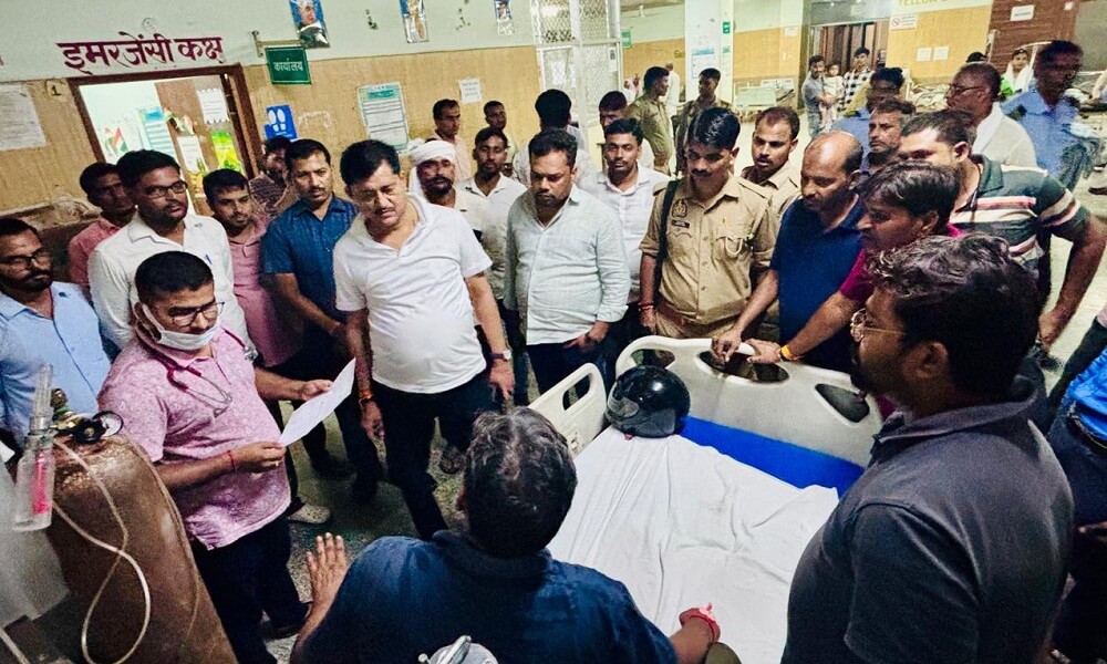 Minister Ramkesh Nishad suddenly reached Banda district hospital 