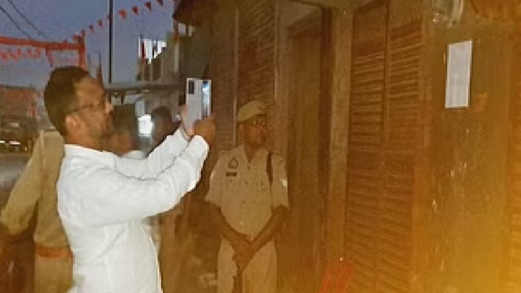 Bahraich violence : Bulldozer will run on main accused's house