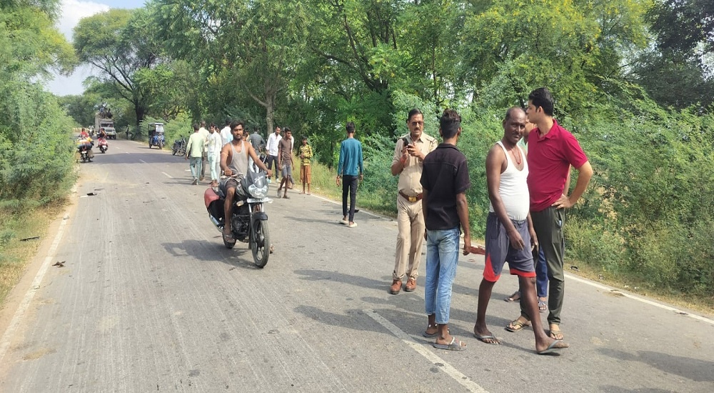 Horrific accident in Banda, car collides with divider-3 dead, 3 injured