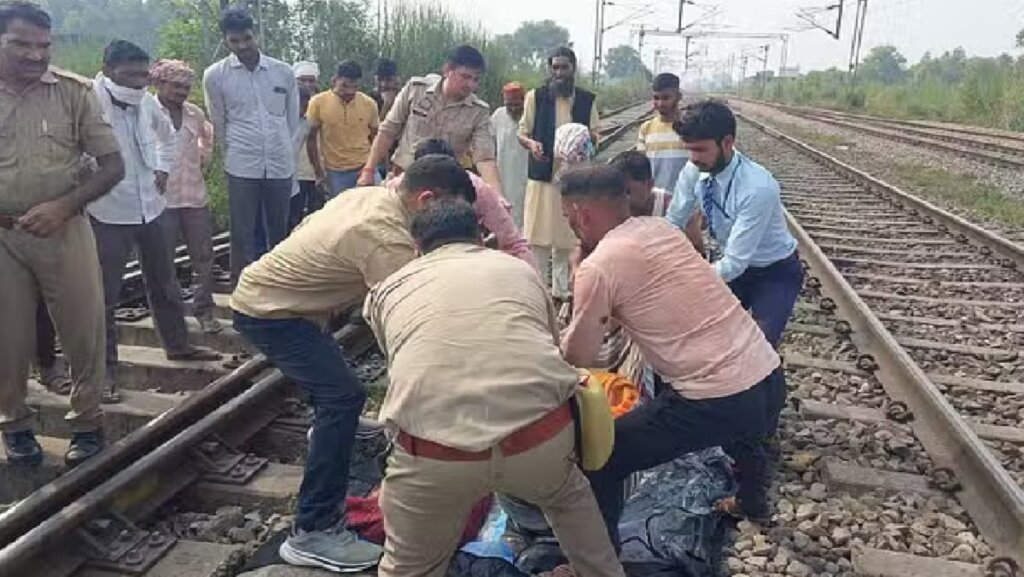 in Bijnor mother and 3 year old daughter died