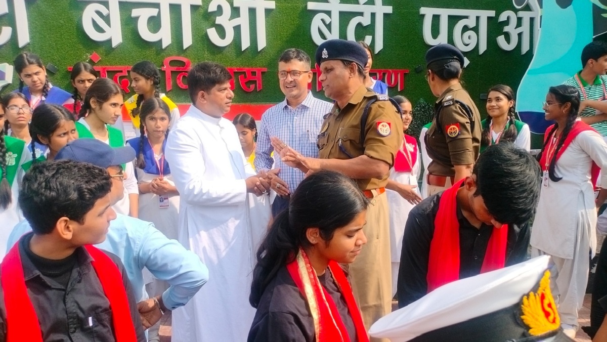 Students of St. Mary's School performed street play in Banda