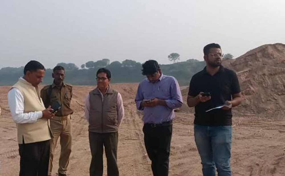 Unbridled illegal sand mining in Banda