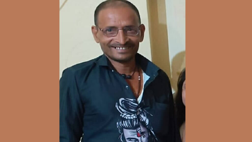 Banda News: Farmer's deadbody found hanging from tree in field 