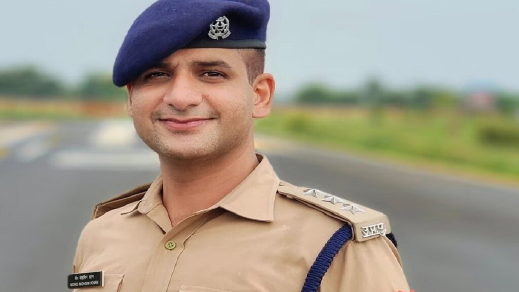 IIT Kanpur canceled the PHD nomination of ACP Mohsin Khan