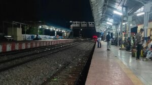 Hamirpur: Young man's foot slipped while boarding train
