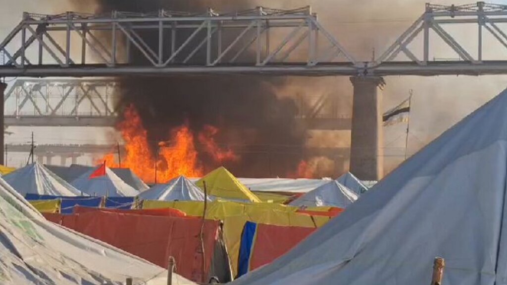 Fire broke out in Prayagraj Mahakumbh, many tents burnt to ashes