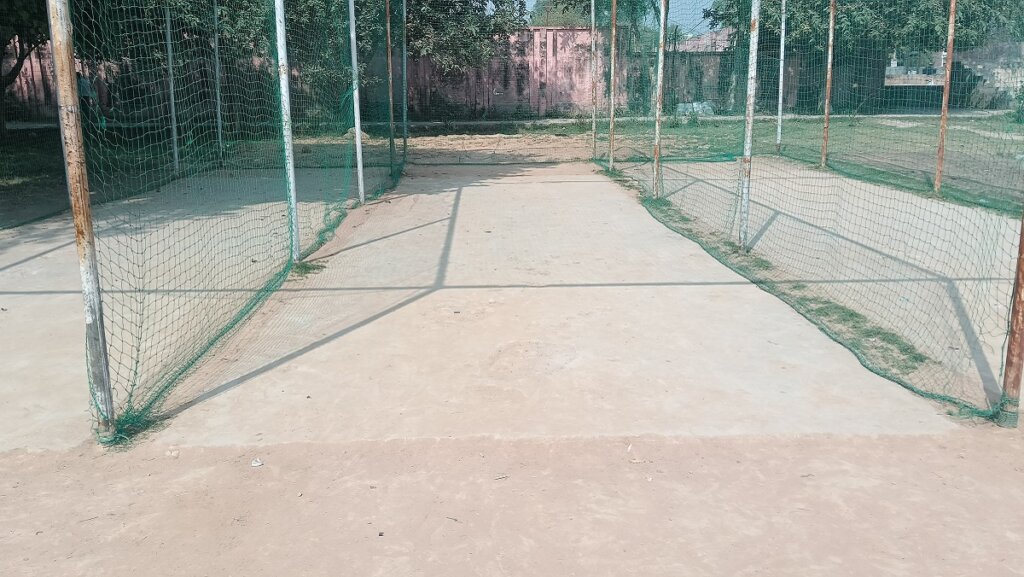 Cricket players forced to practice on broken pitch at Banda Sports Stadium