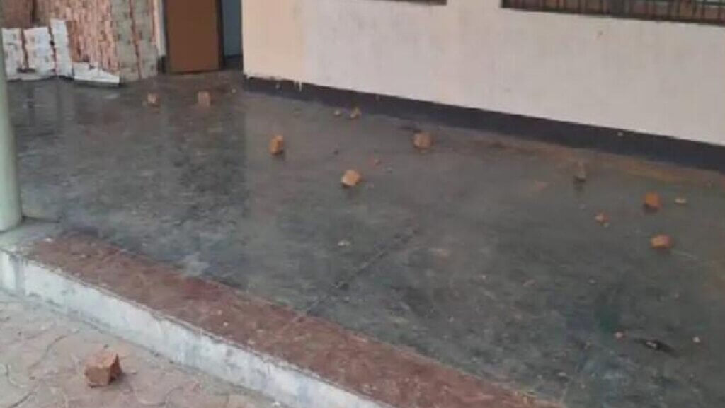 in Jhansi Stones pelted at BJP office, PMModi's cutout damaged..