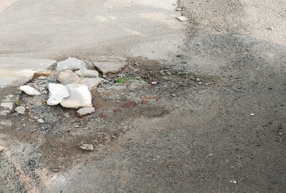 PWD department in Banda is widening roads without removing electricity poles 