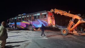 Major accident in Prayagraj ten Kumbh devotees dead-19 injured