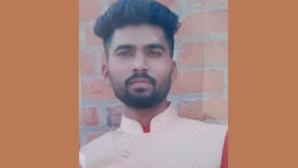 in Banda death of groom's brother due to Car collides with pillar 