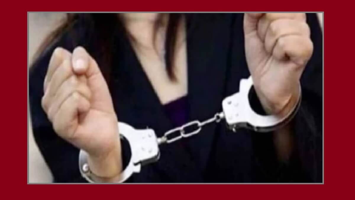 Female PCS officer arrested for taking bribe in Mathura