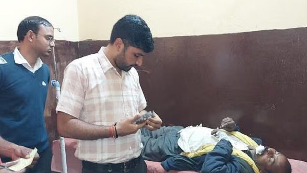 in Banda SDM's Bolero vehicle collides with tempo