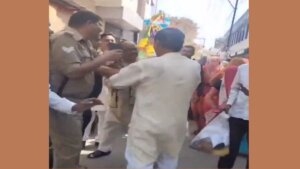 Scuffle between BJP MLA and ex-minister during last rites in Agra