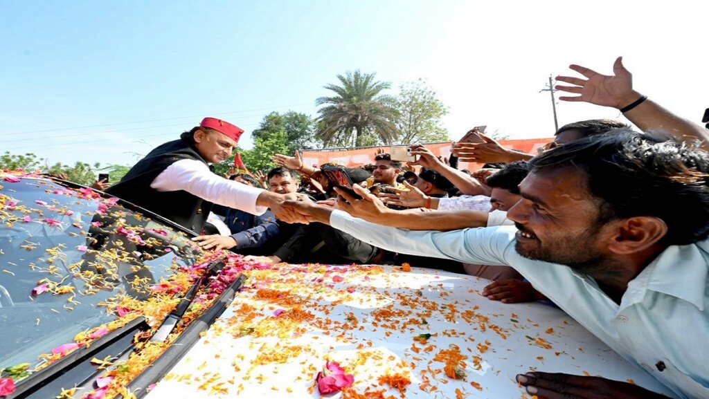 Akhilesh Yadav on Bundelkhand tour, said- Every home tap scheme is of SP