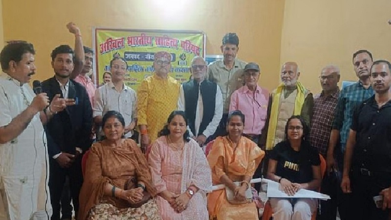 In Banda writers narrated glory of new year in their own style