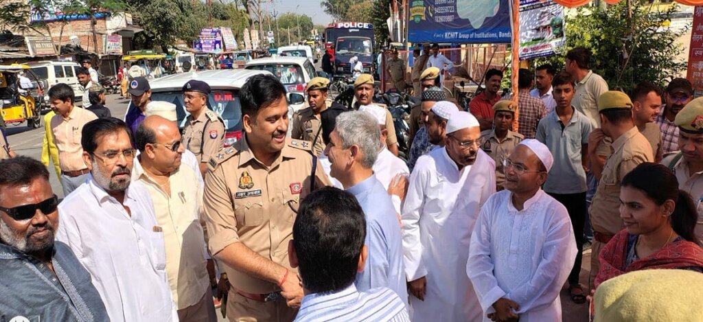 Eid celebrated with mutual harmony in Banda