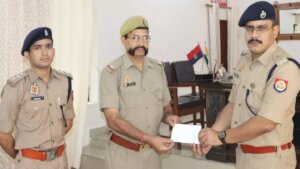 Baghpat SP honored head constable for keeping good moustache