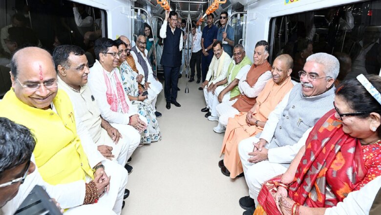 कानपुर में मुख्यमंत्री योगी, निर्माण कार्यों की समीक्षा और मेट्रो में सफर..