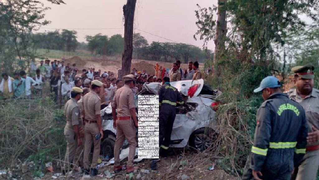 Major accident in Mahoba