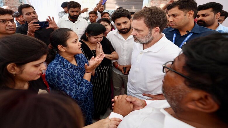 कानपुर पहुंचे राहुल गांधी, शुभम के परिजनों से मिलकर बंधाया ढांढस