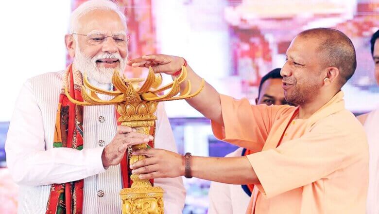 वाराणसी में पीएम मोदी, इस मामले में यूपी को पूरे देश में बताया नंबर-वन..