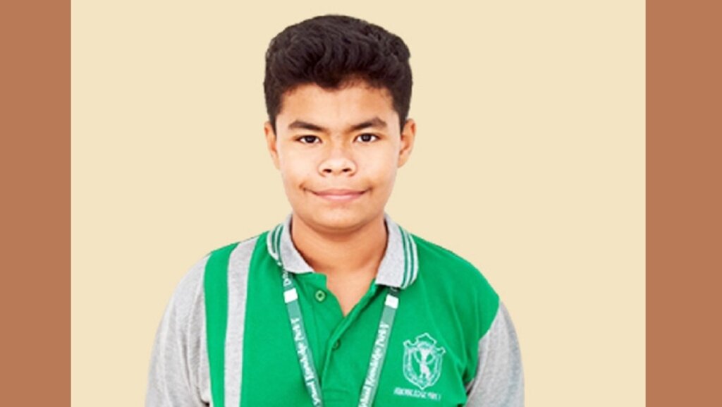 Aarav Malhotra of Greater Noida topped all India in CBSE 10th examination 