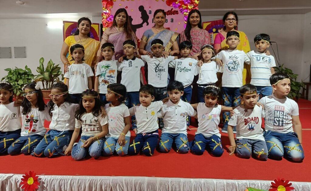 Banda: Competitions on Mother's Day at Tathagata Gyansthali Senior Secondary School