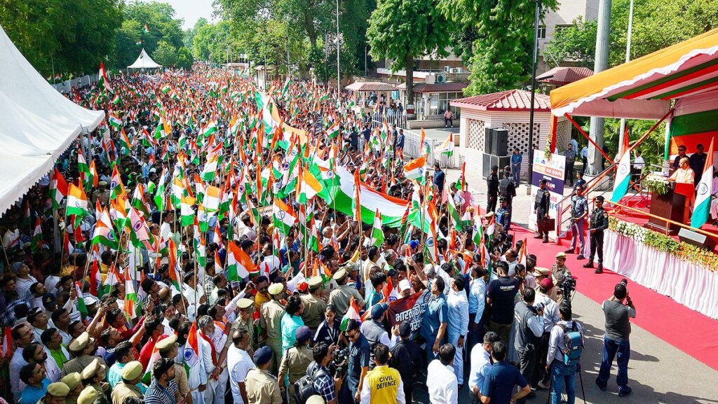CM Yogi led 'Tiranga Shaurya Yatra' in Lucknow 