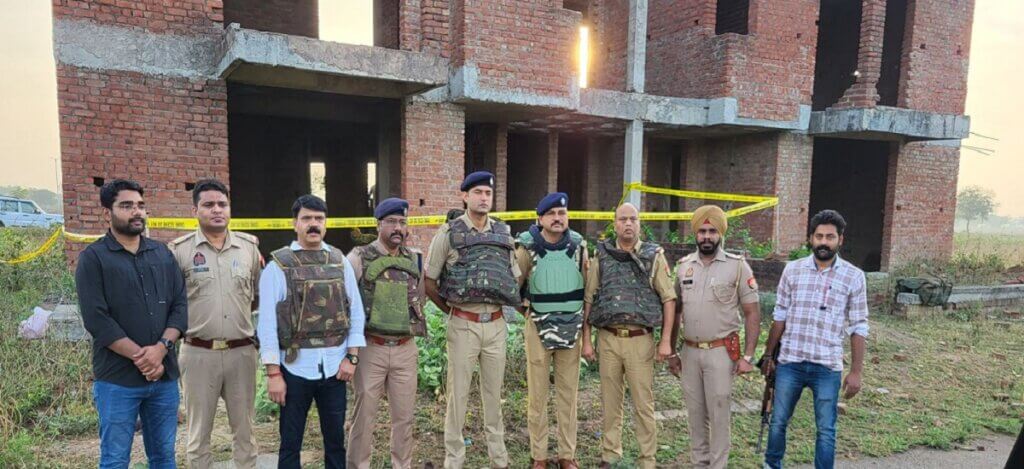 Encounter in Agra, accused of murder and robbery of jeweller killed, one arrested