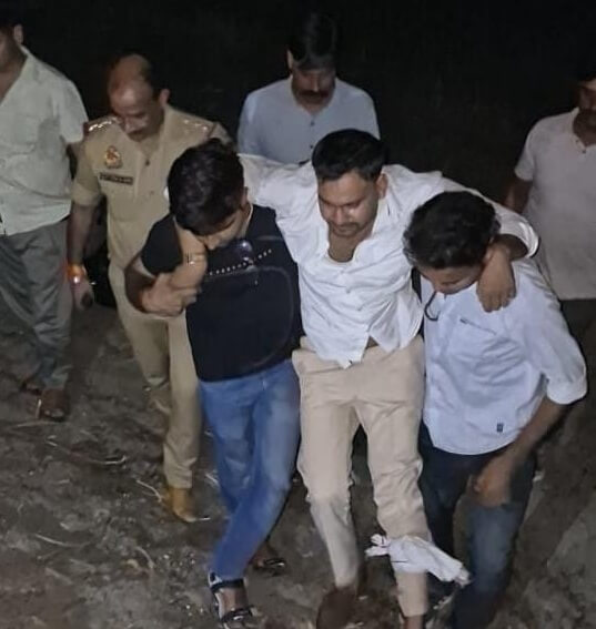 Encounter just happened in Banda-criminal injured by police bullet