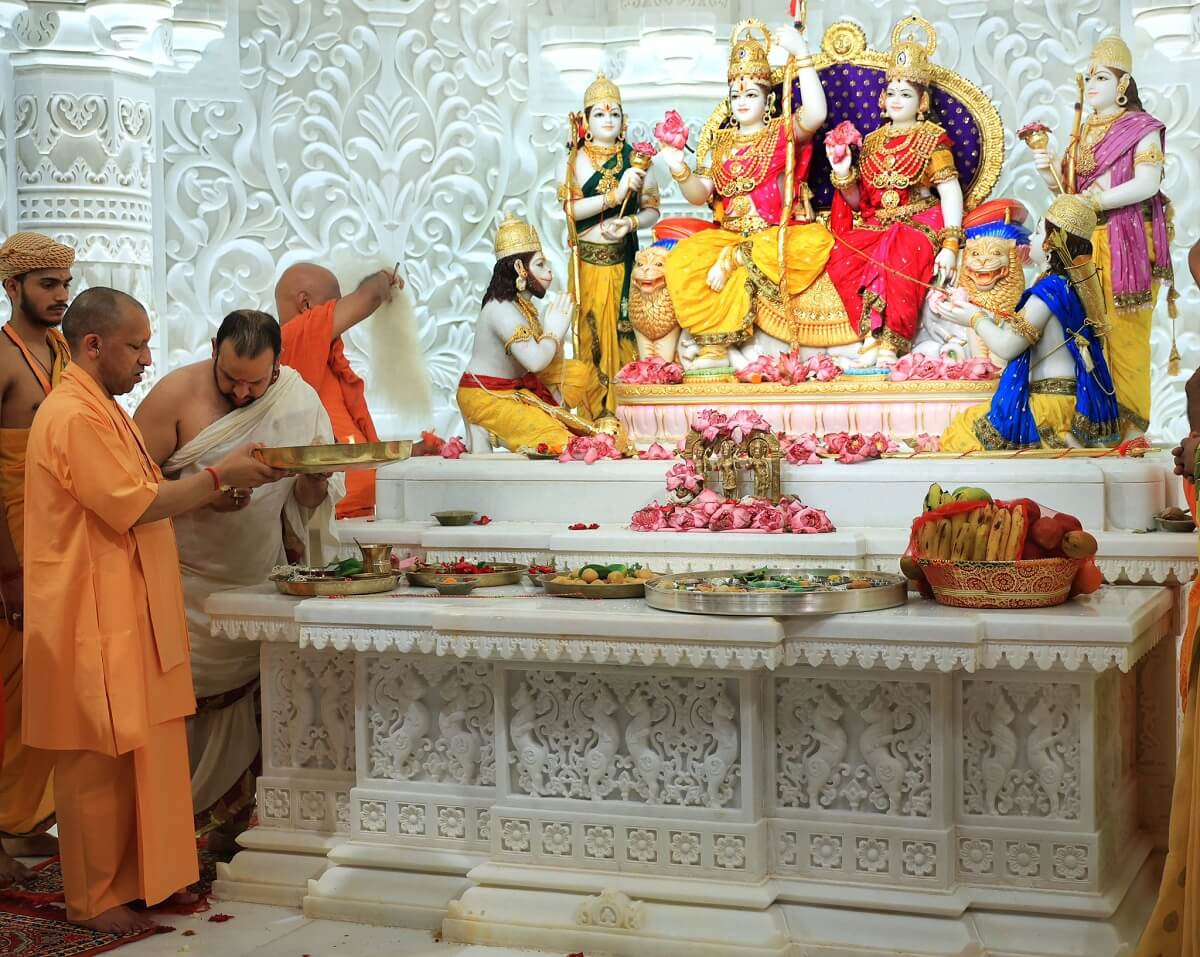 CM Yogi did Pran Pratishtha in Ayodhya