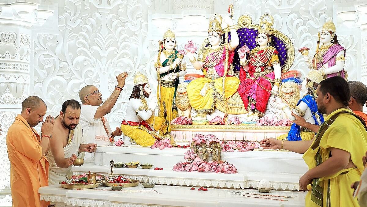 CM Yogi did Pran Pratishtha in Ayodhya
