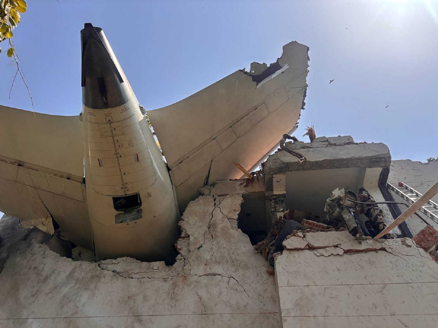 in Ahmedabad plane going to London crashed-242 passengers were on board