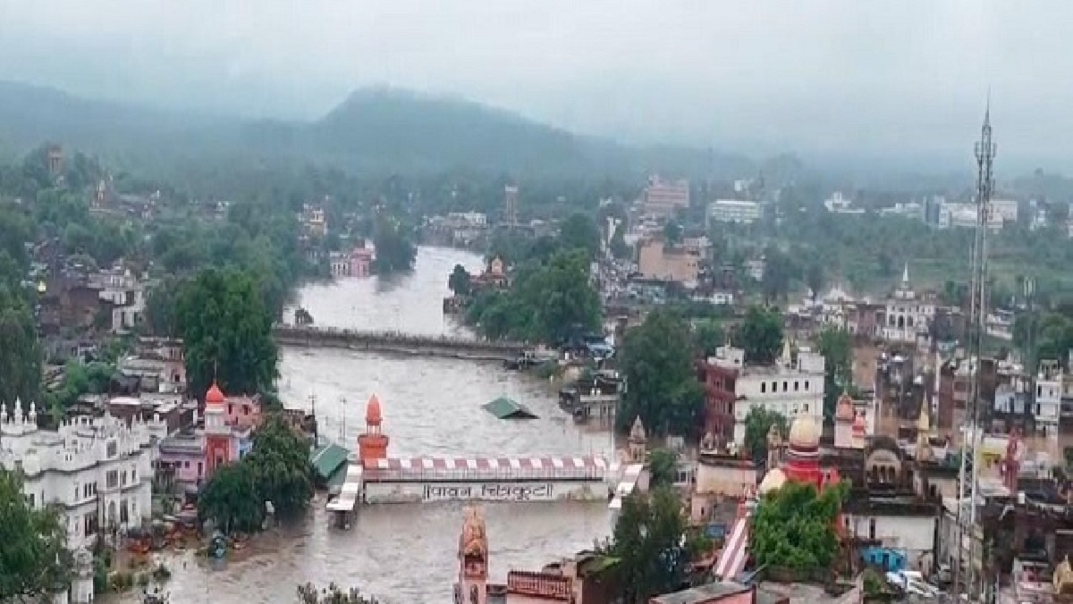 Weather in UP: Rivers in spate due to heavy rains, possibility of flood in Bundelkhand too