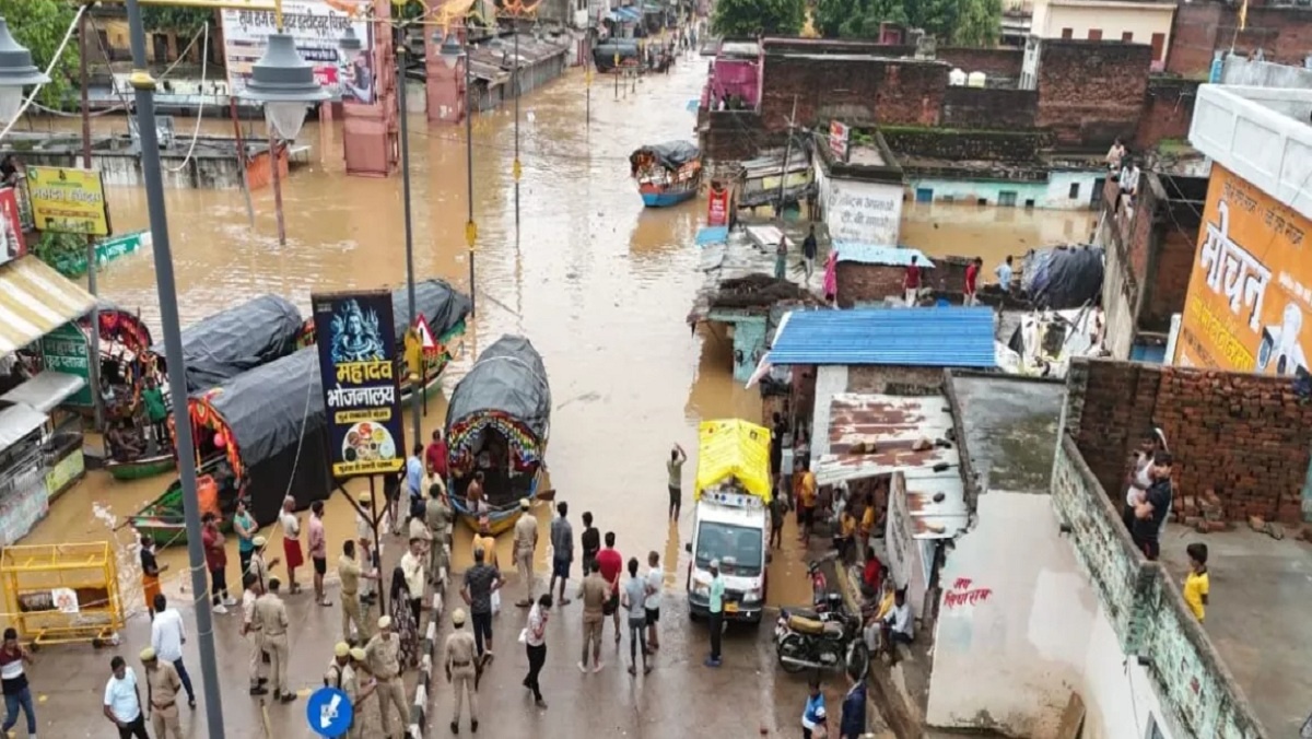 Weather in UP: Rivers in spate due to heavy rains, possibility of flood in Bundelkhand too