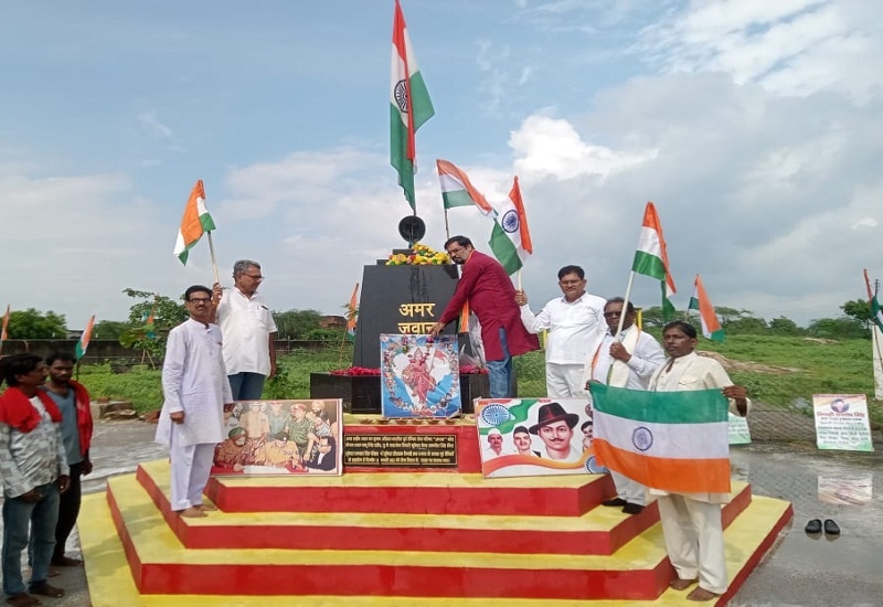 Kargil Vijay Diwas: Congressmen paid homage to martyrs
