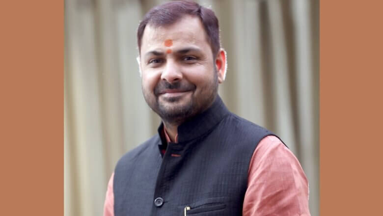 बांदा सदर विधायक ने दिल खोलकर की गरीबों की मदद, रोगियों को दिए इतने करोड़..