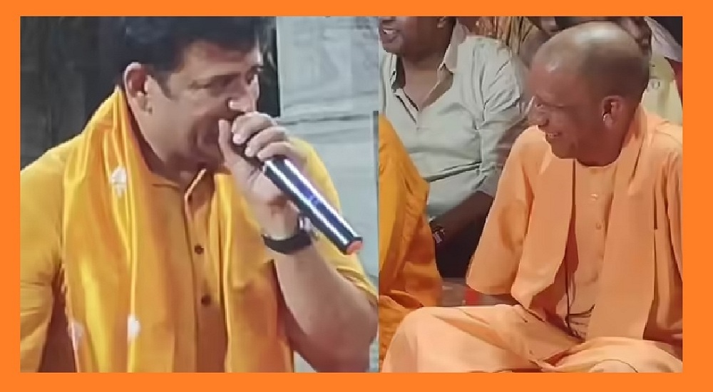 CM Yogi immersed in devotion on Janmashtami-CM laughed out loud seeing Ravi Kishan 'dancing'
