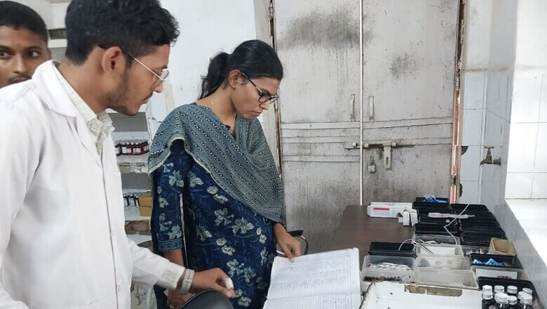 बांदा में DM जे.रीभा ने डाॅक्टर के खिलाफ कार्रवाई के दिए निर्देश, पढ़ें पूरा मामला
