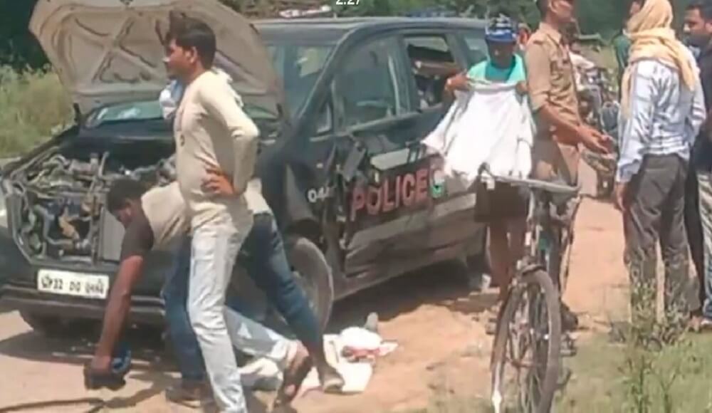 Banda: People from Kerala were taking car auctioned for Rs 112 from Kanpur-were beaten up thinking they were thieves 