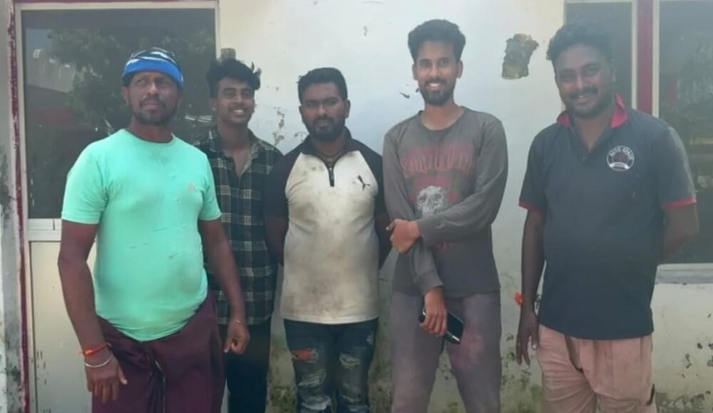 Banda: People from Kerala were taking car auctioned for Rs 112 from Kanpur-were beaten up thinking they were thieves 