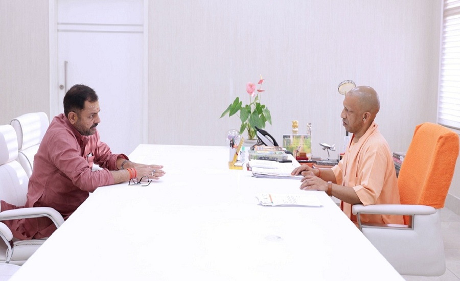 Banda MLA Prakash Dwivedi met CM Yogi and discussed issues