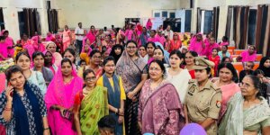 Banda: Women Commission member Archana Patel administered 'Nutritional Pledge'